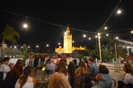 conciertos flamenco pura vida terraza Sevilla
