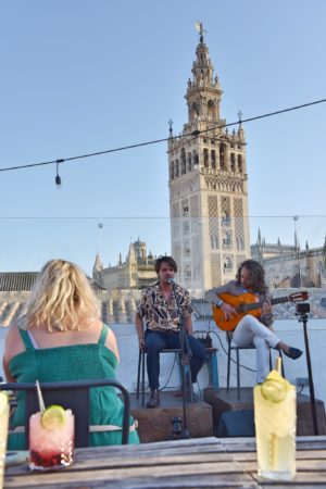 conciertos flamenco pura vida terraza Sevilla